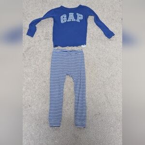 Boy's 5T GAP pajama set